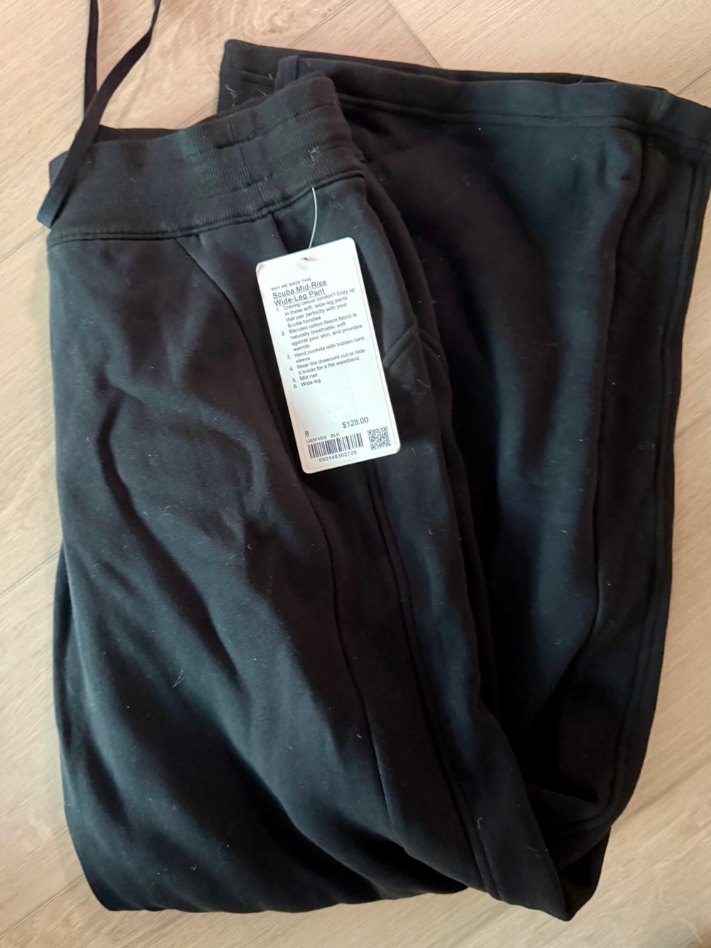 lululemon athletica women’s scuba mid rise wide leg